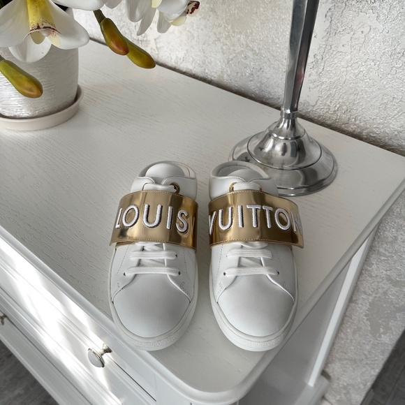 Louis Vuitton Stellar Open Back White Sneakers Shoes Sz 35 US 5 AUTHENTIC😍 - Picture 1 of 16